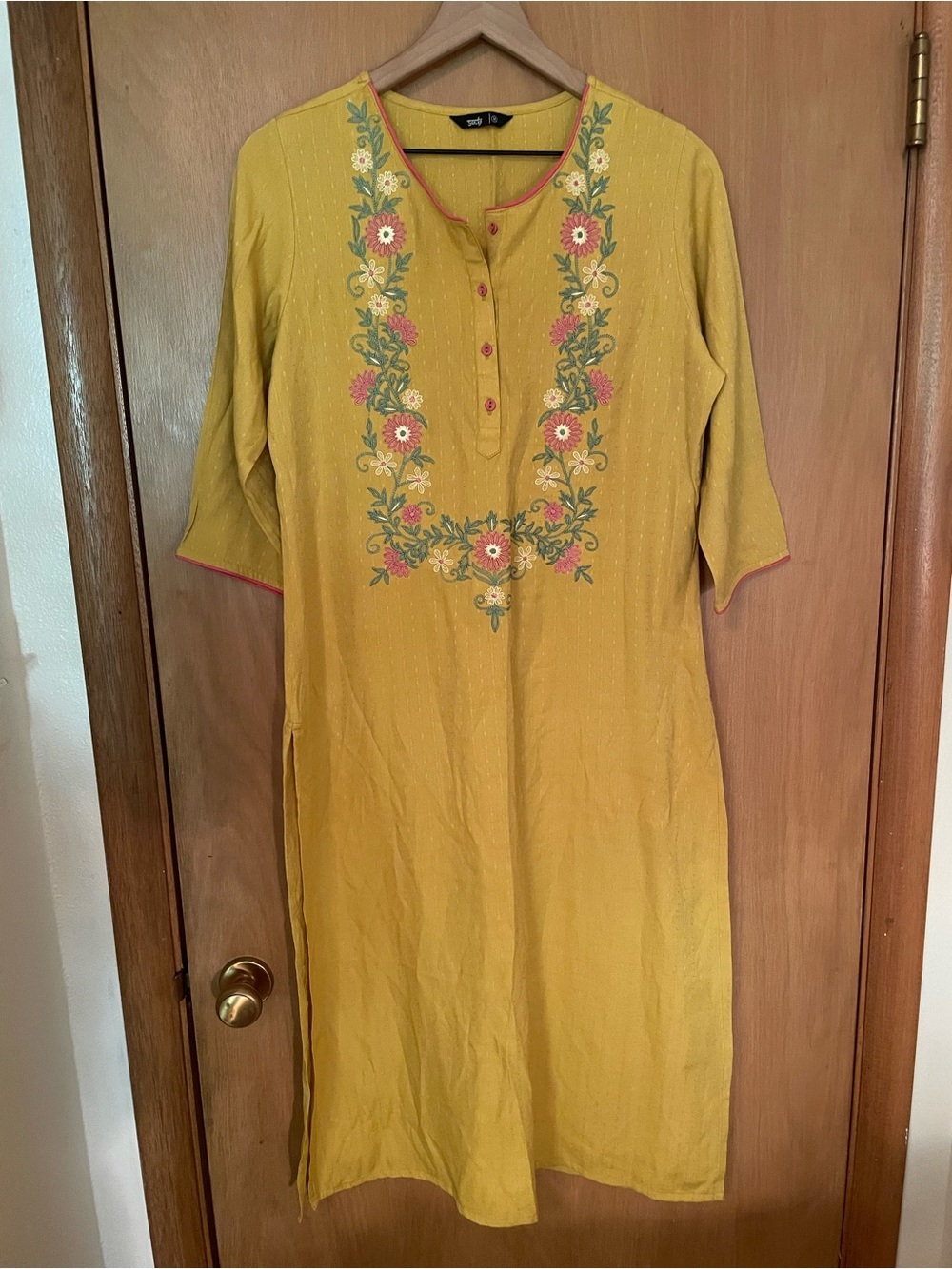Soch Golden Yellow Floral Embroidered Kurta Kaftan Size M